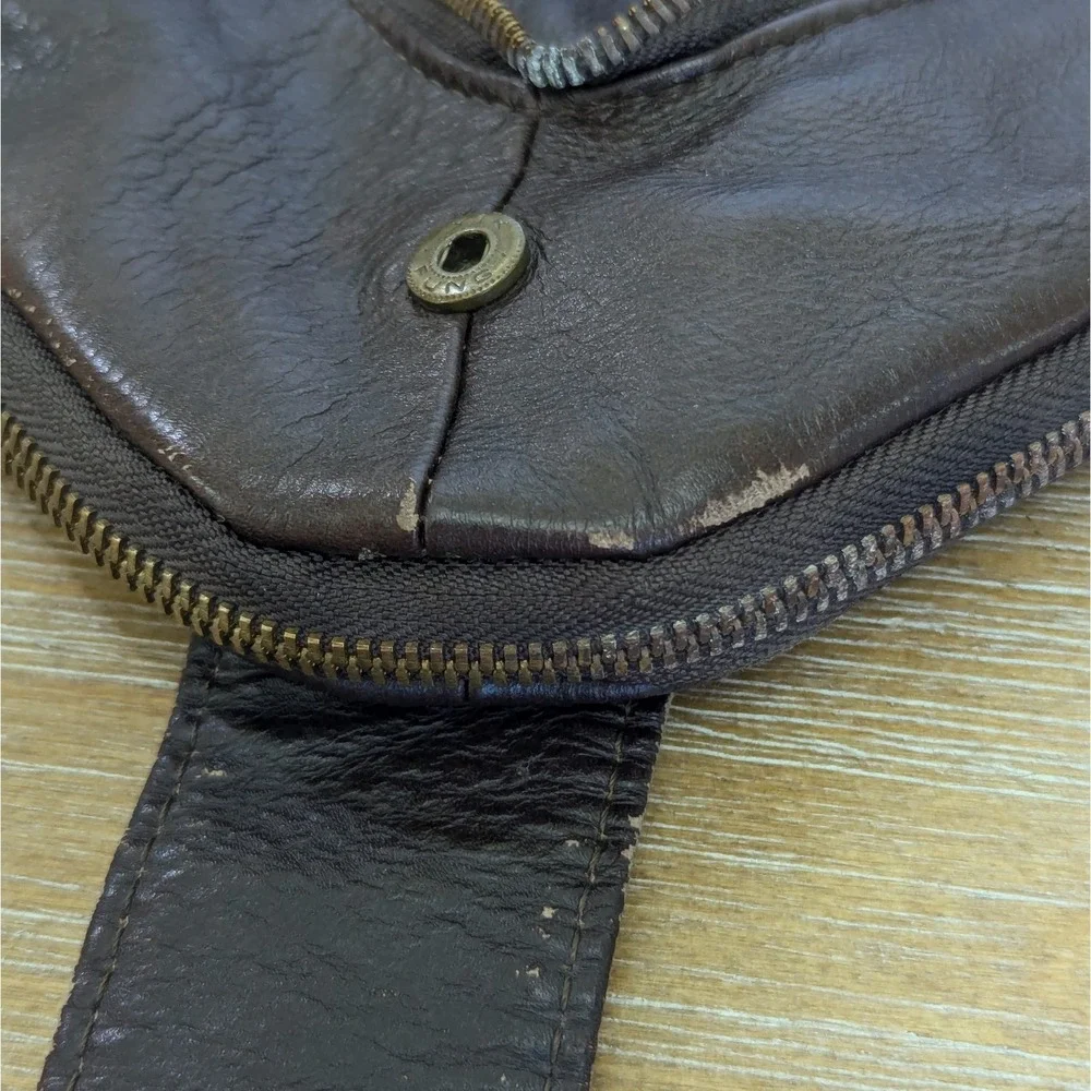 APC Brown Leather Hobo Shoulder Bag Brass Hardware Zipper Detail Expandable Tote